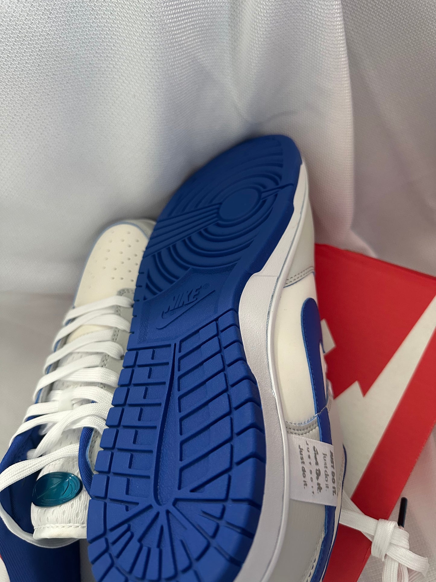 Nike