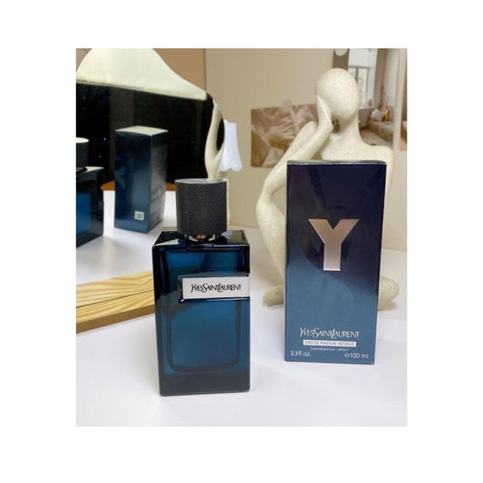 Yve Saint Laurent