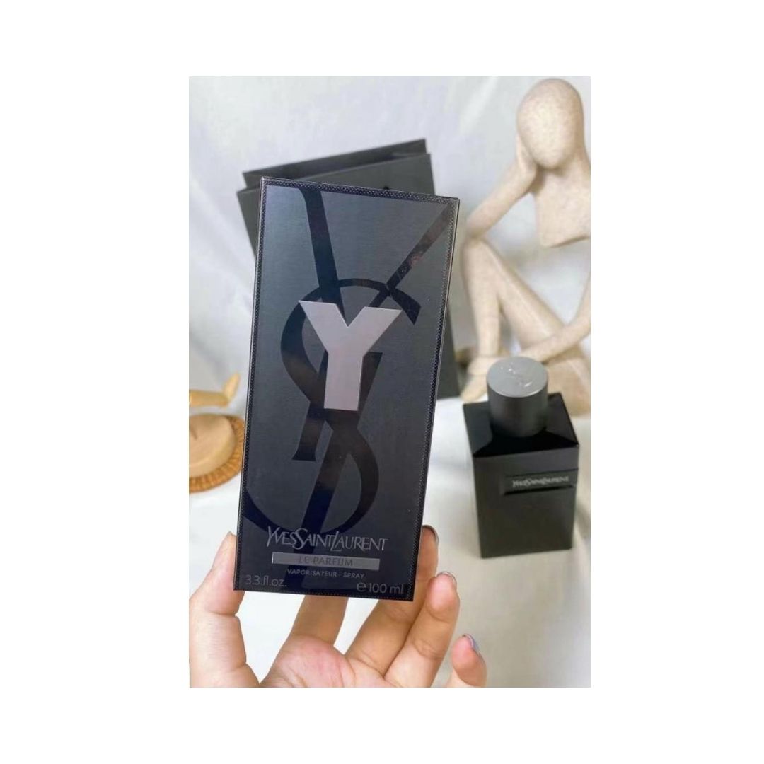 Yve Saint Laurent